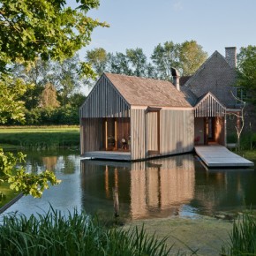 Refuge in de Vlaamse landerijen door Wim Goes Architectuur